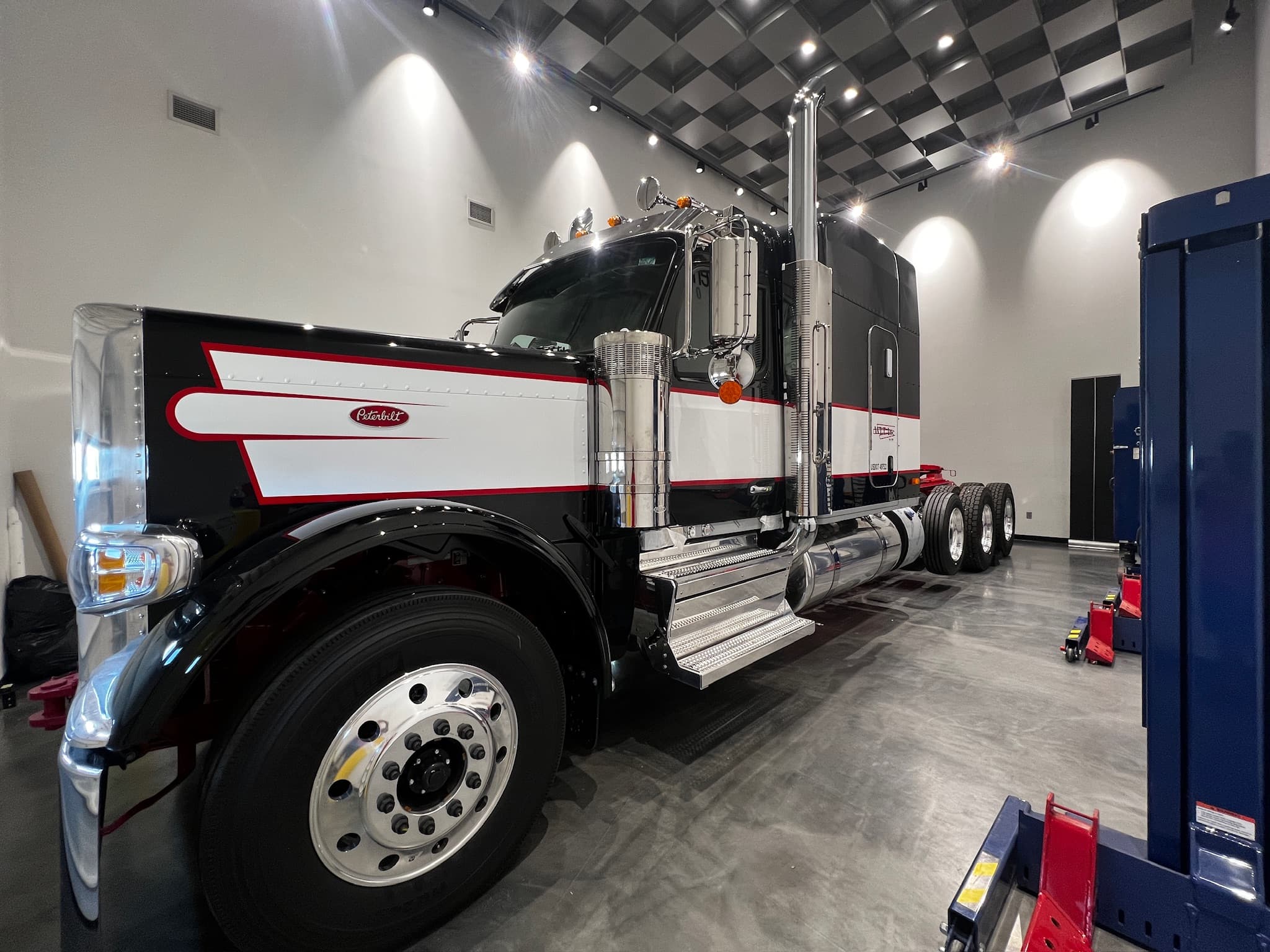 WLT Truck